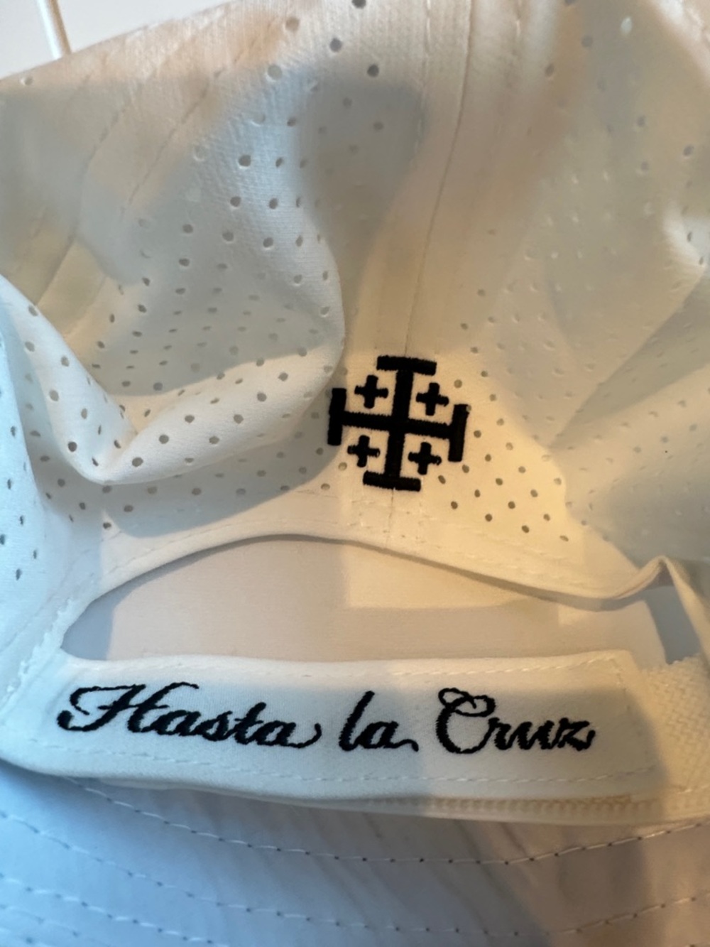 Código 1530 White Logo Baseball Cap - Picture 2 of 3